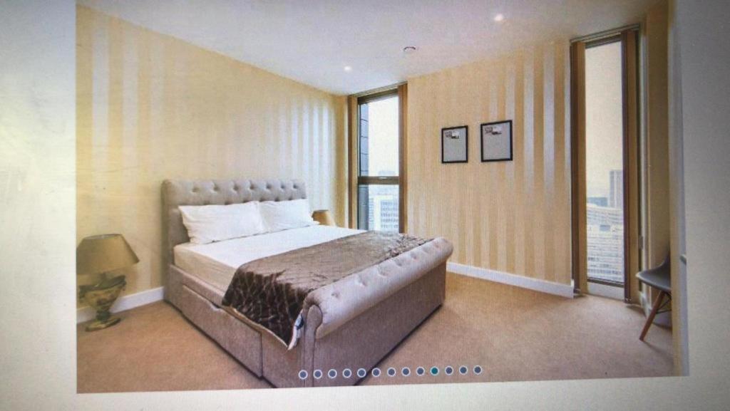 Luxurious Serviced Apartment In ครอยดอน ภายนอก รูปภาพ